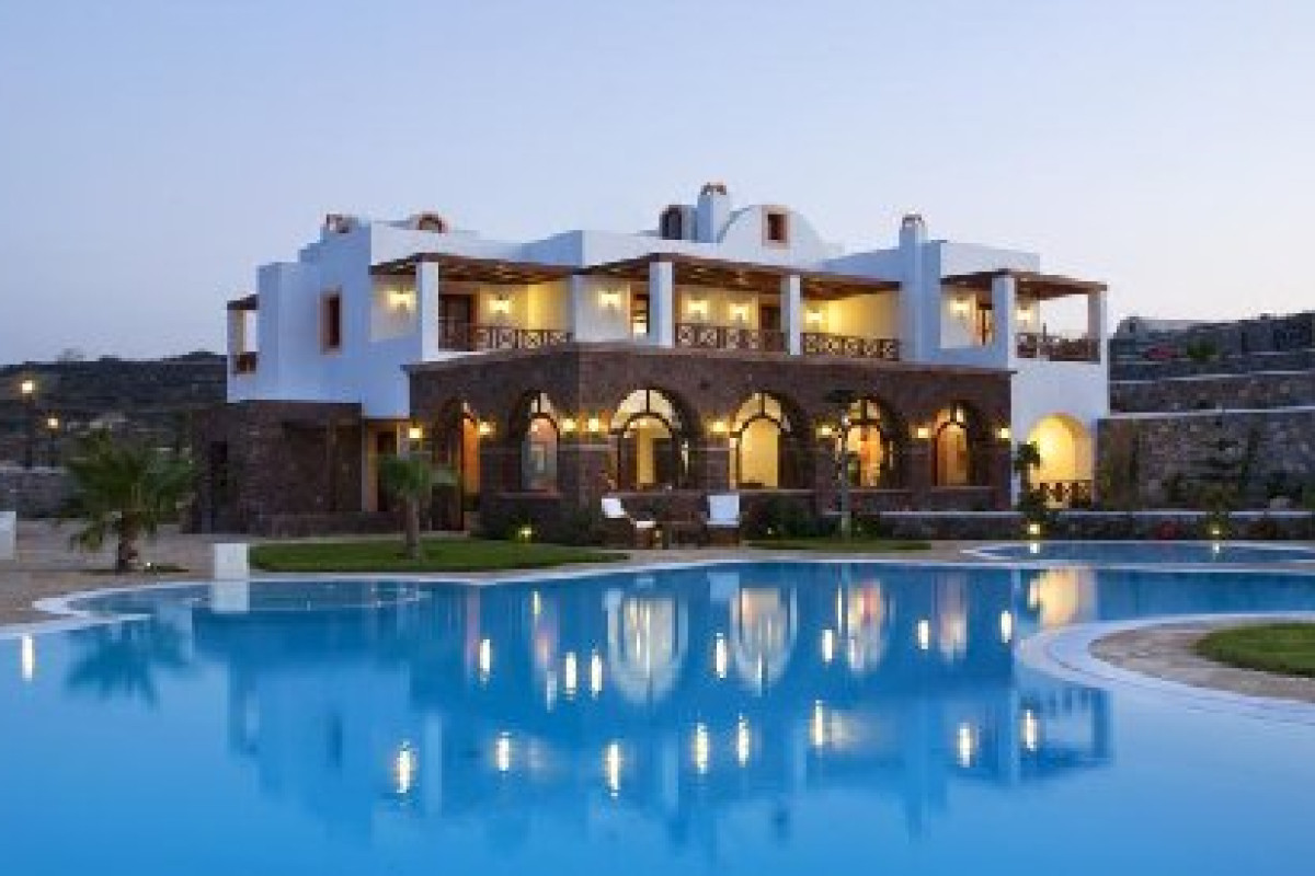 MAISON DES LYS LUXURY SUITES