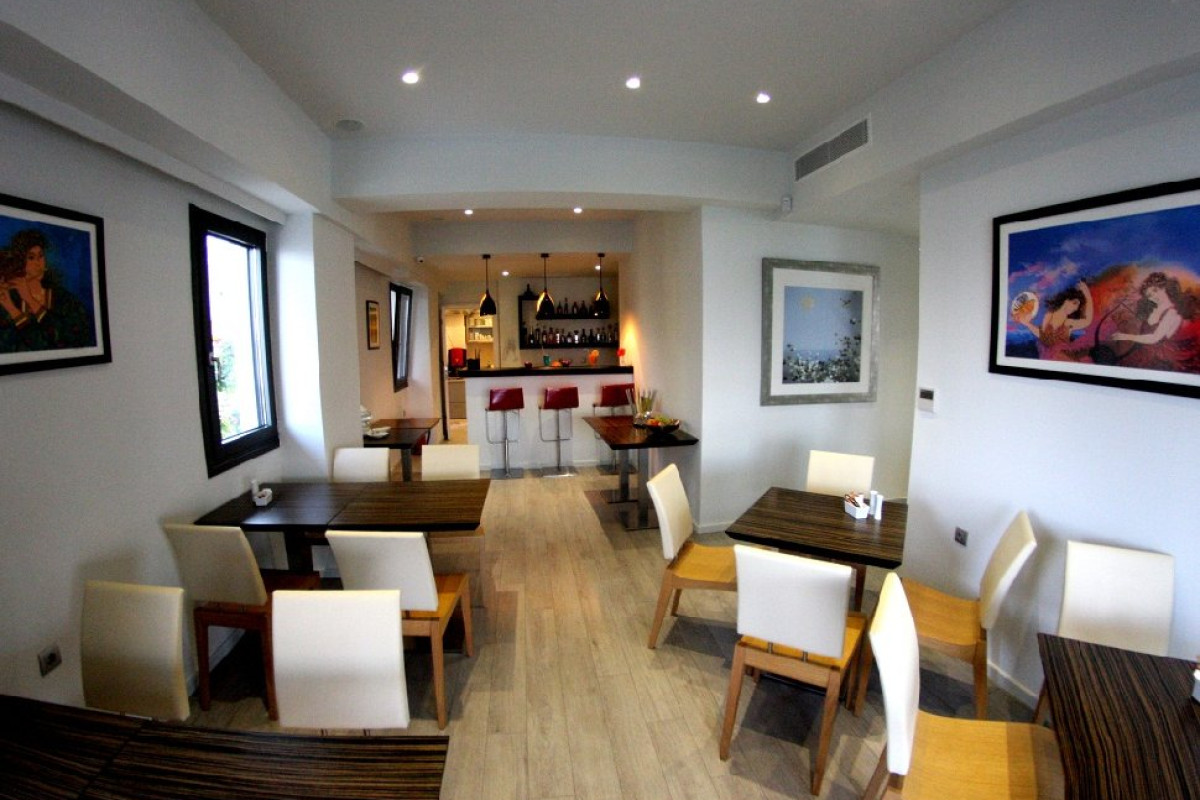 AURA BOUTIQUE HOTEL