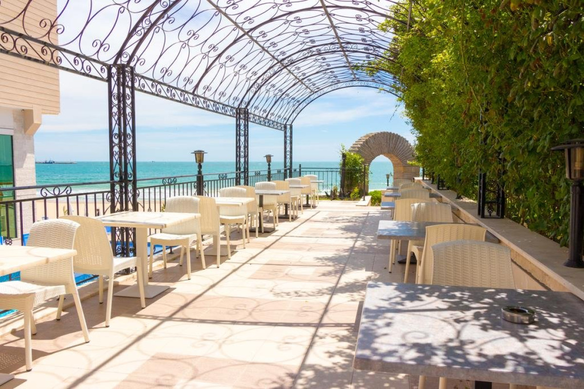 BILYANA BEACH - Adults Only 16+