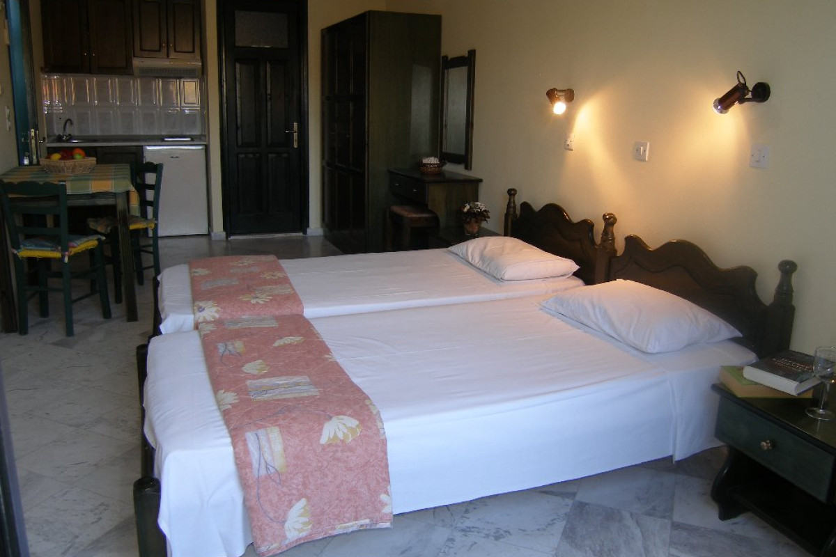 Elektra apts. Studios (Petra)