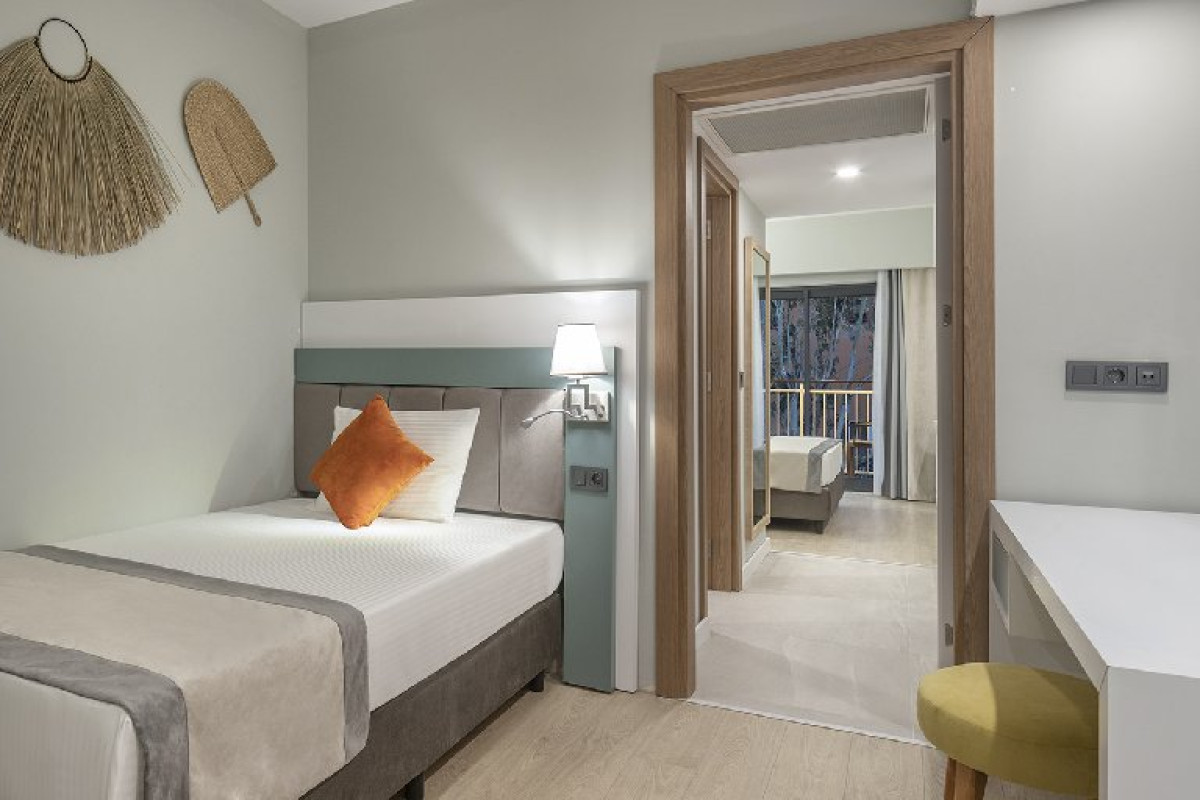 ARCANUS HOTELS TRENDLINE SIDE - NOU! DESCHIS 2023