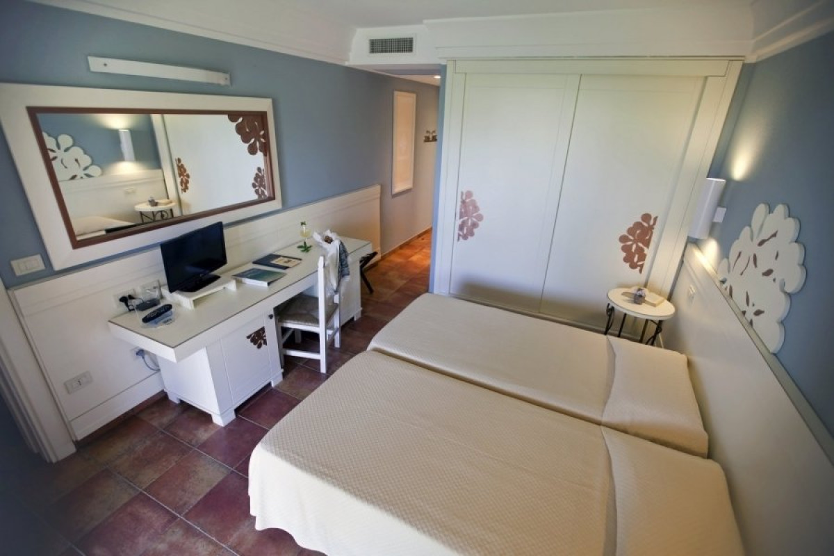 Lantana Resort