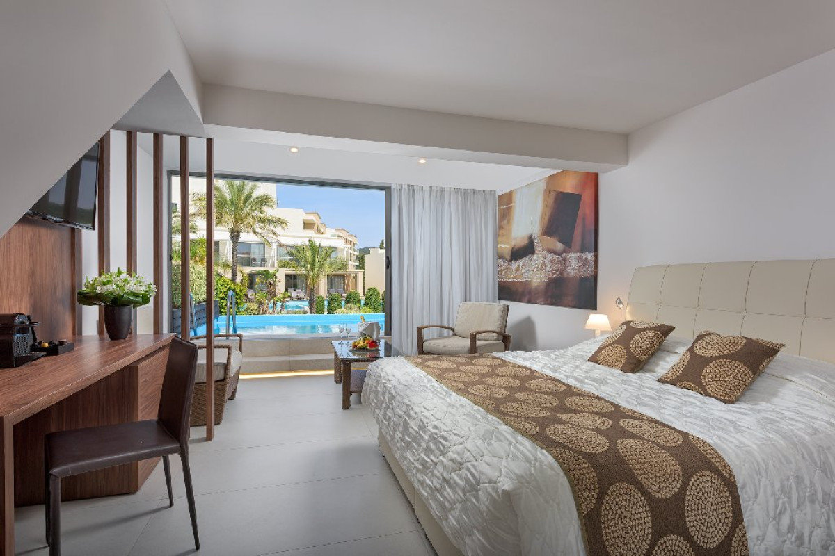 The Ixian All Suites - Adults Only 16+