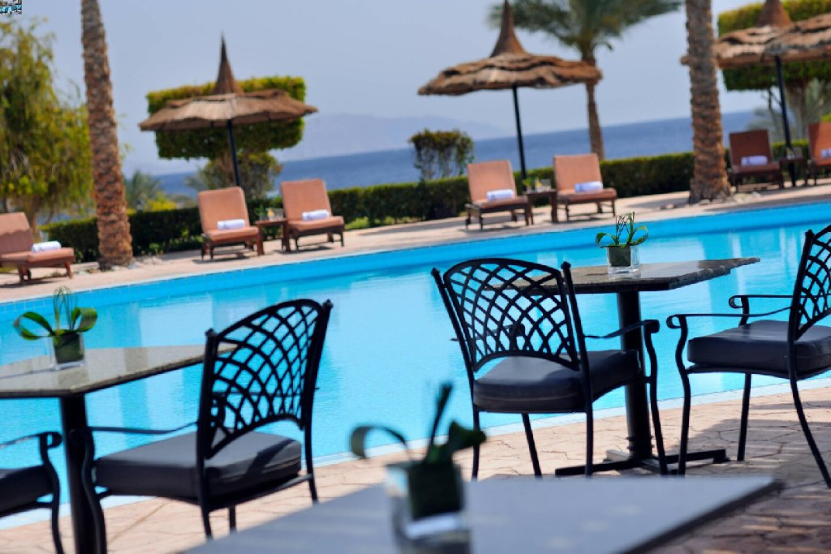 RENAISSANCE GOLDEN VIEW BEACH