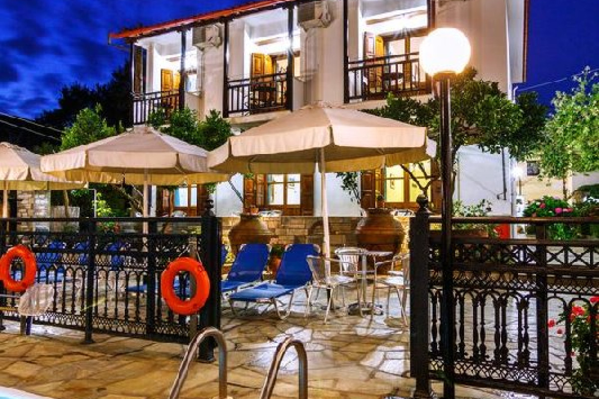 Charoula Studios and Maizonettes - Platanias