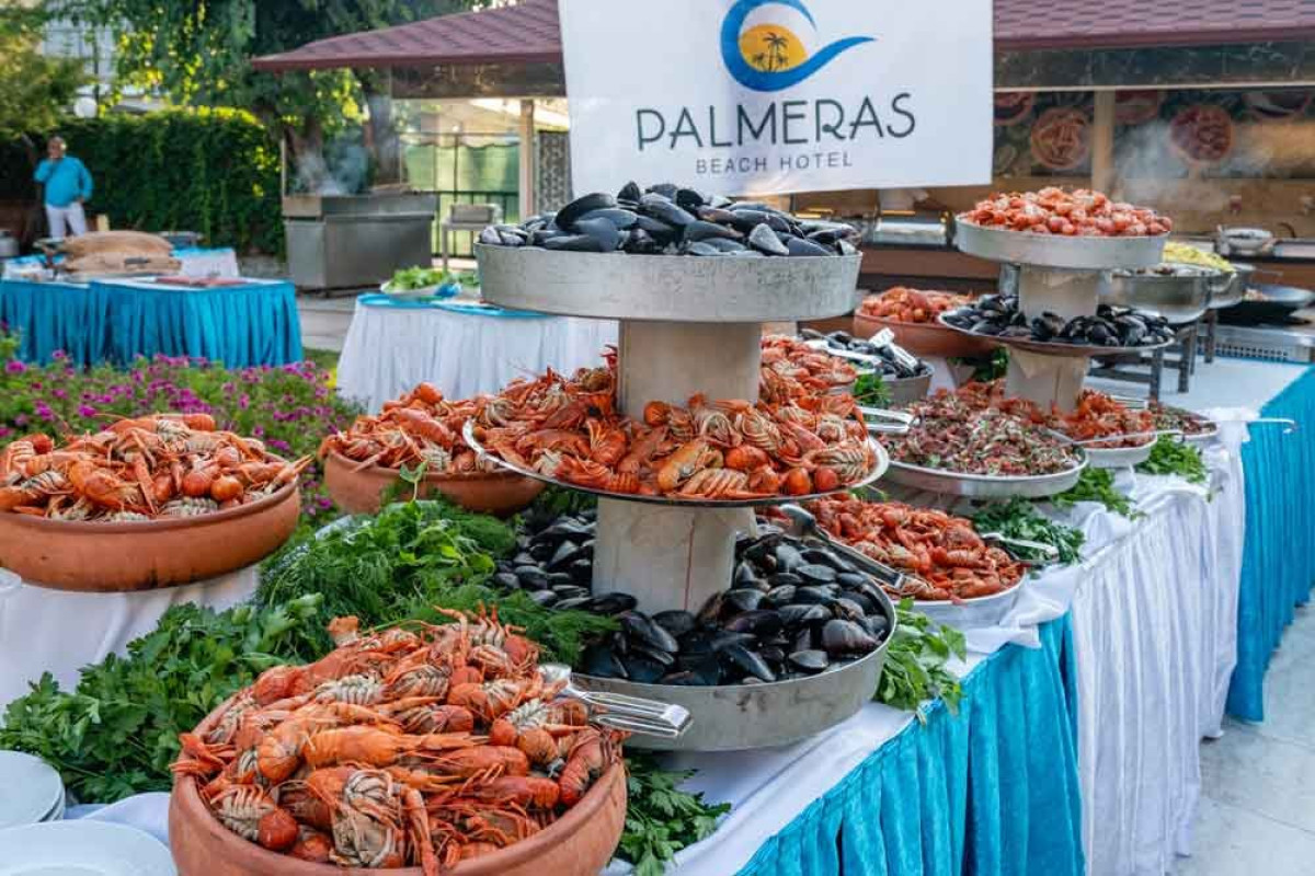 PALMERAS BEACH HOTEL