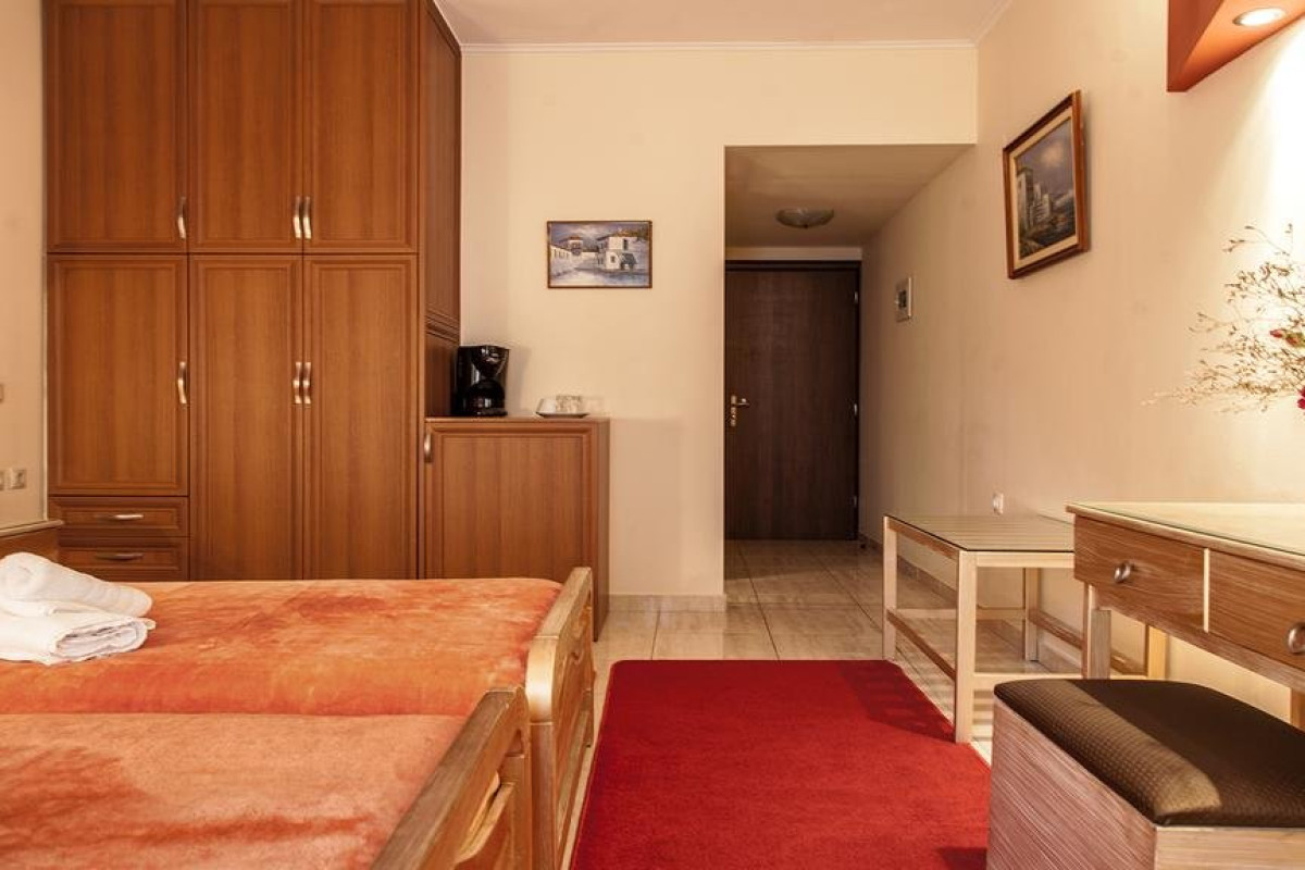 Pirofani Hotel (Lefkada Town)