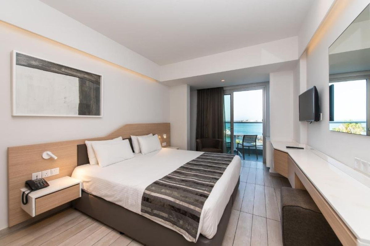 Evalena Beach Hotel