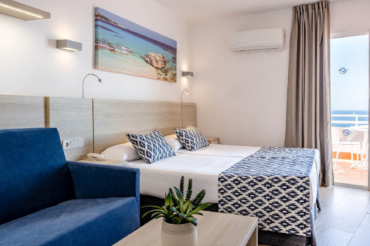 Globales Apartamentos Cala Vinas