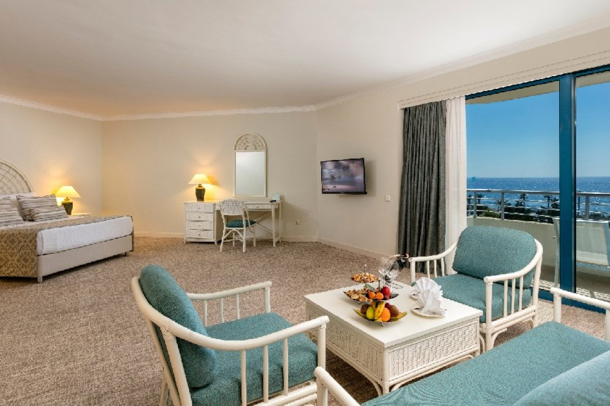 MIRAGE PARK RESORT