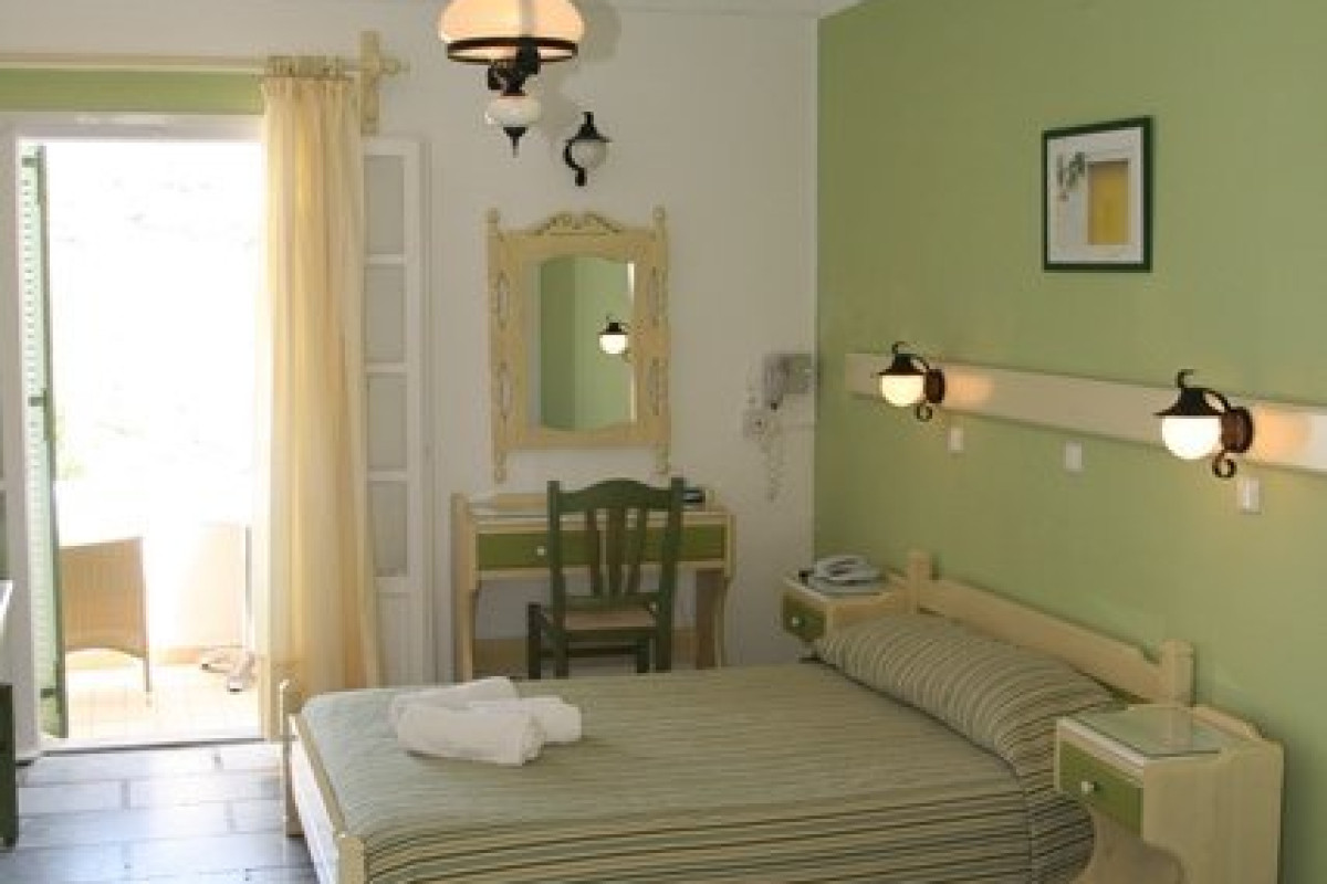 Adonis Hotel Apartments