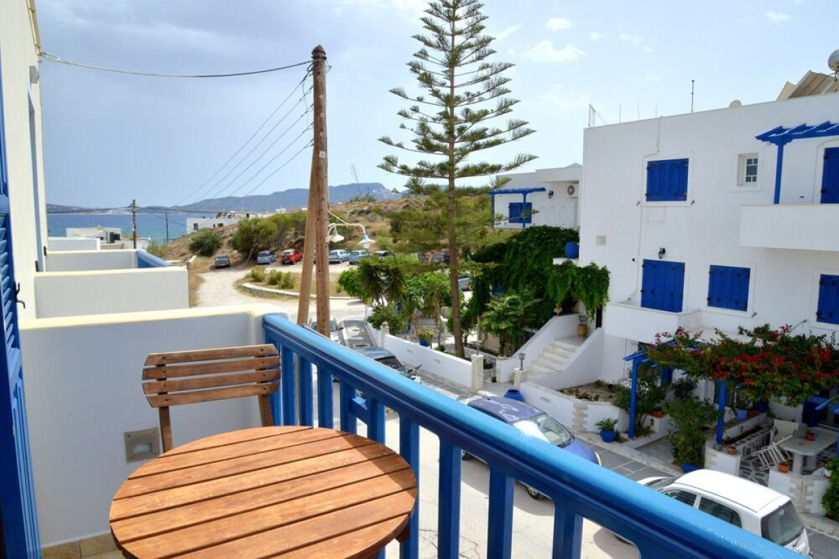 Finikas Studios - Adamas (Milos)