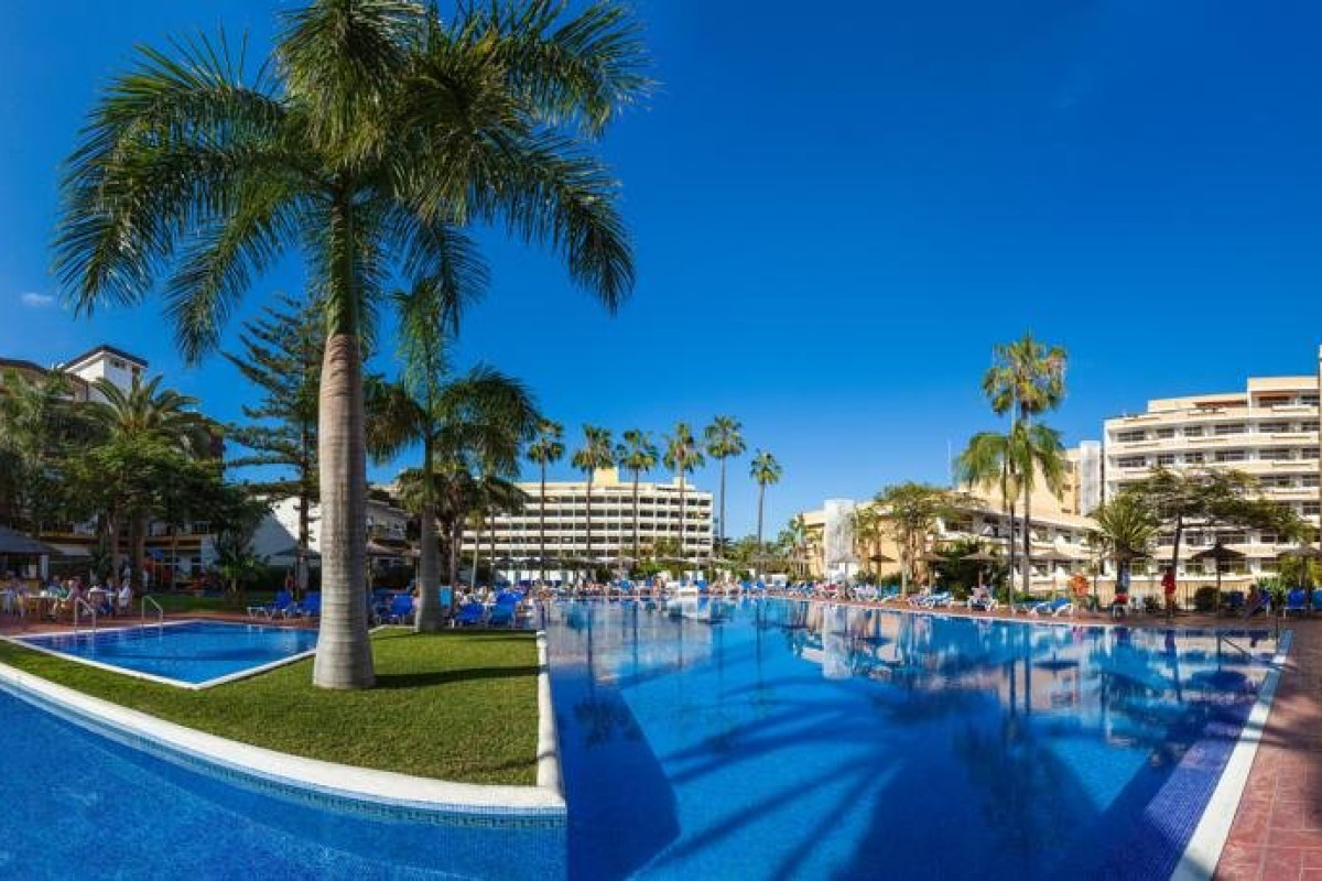 BLUE SEA PUERTO RESORT (TURISM SENIORI PESTE 55 ANI)
