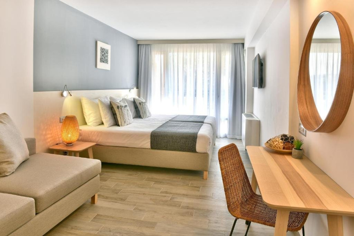 I Hotel