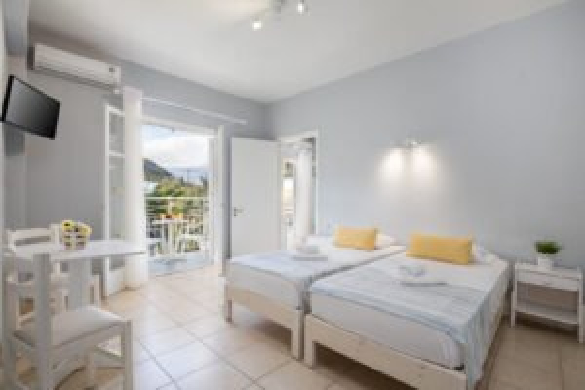 Bella Vista Hotel and Studios