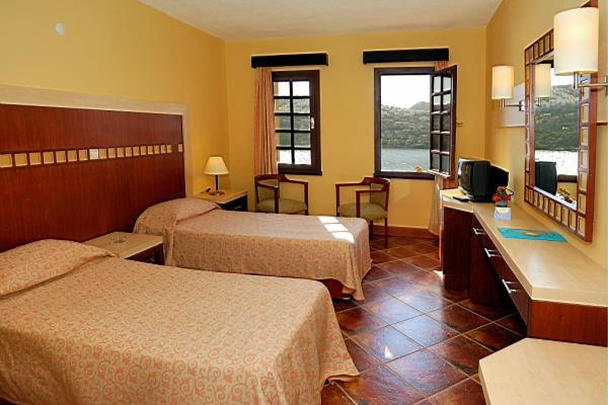 GREEN BEACH RESORT (Gundogan)