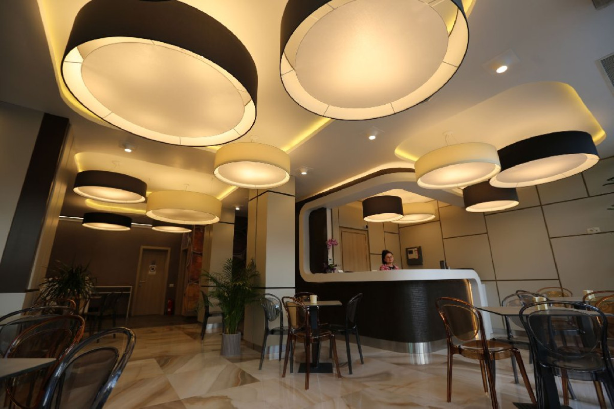 HOTEL BARIL