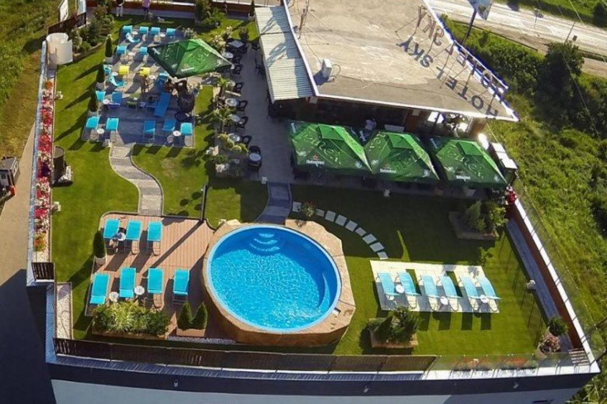 Hotel Sky