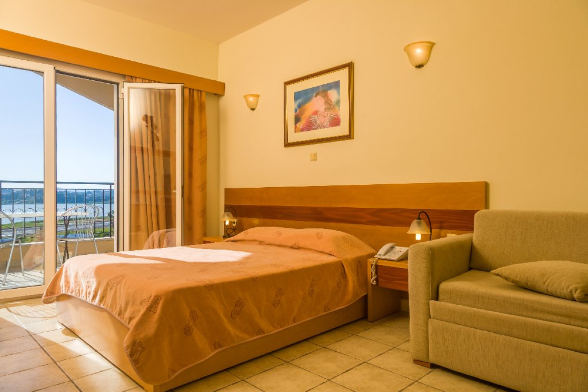 Hellinis Hotel (Kanoni)
