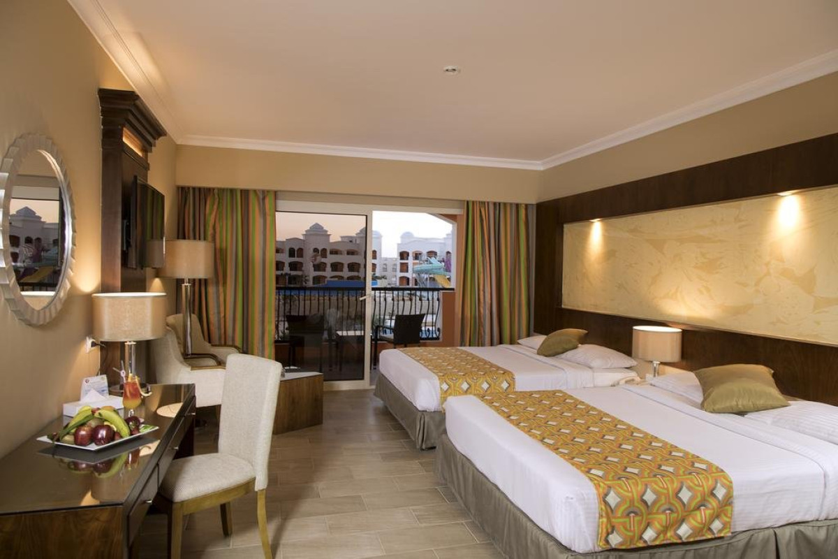 Tropitel Waves Hotel
