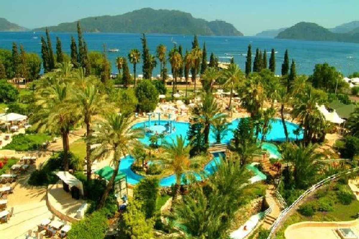 GRAND AZUR