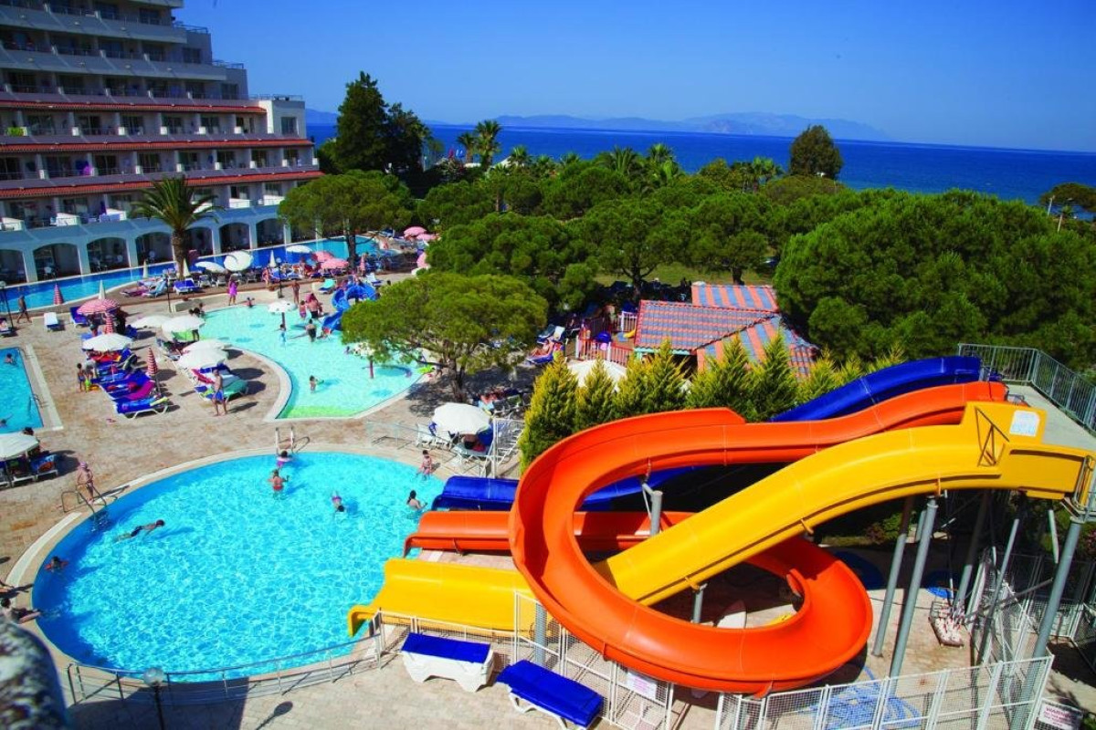 BATIHAN BEACH RESORT SPA