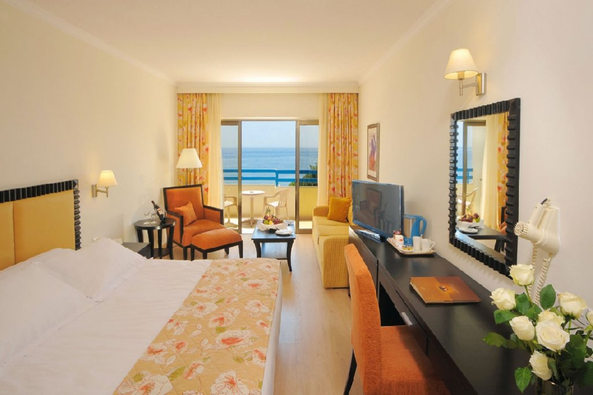 ELIAS BEACH HOTEL