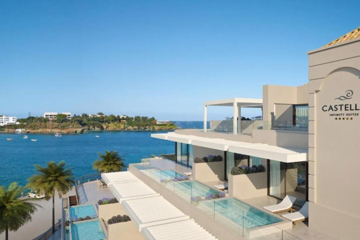 Castello Infinity Suites (Agia Pelagia)