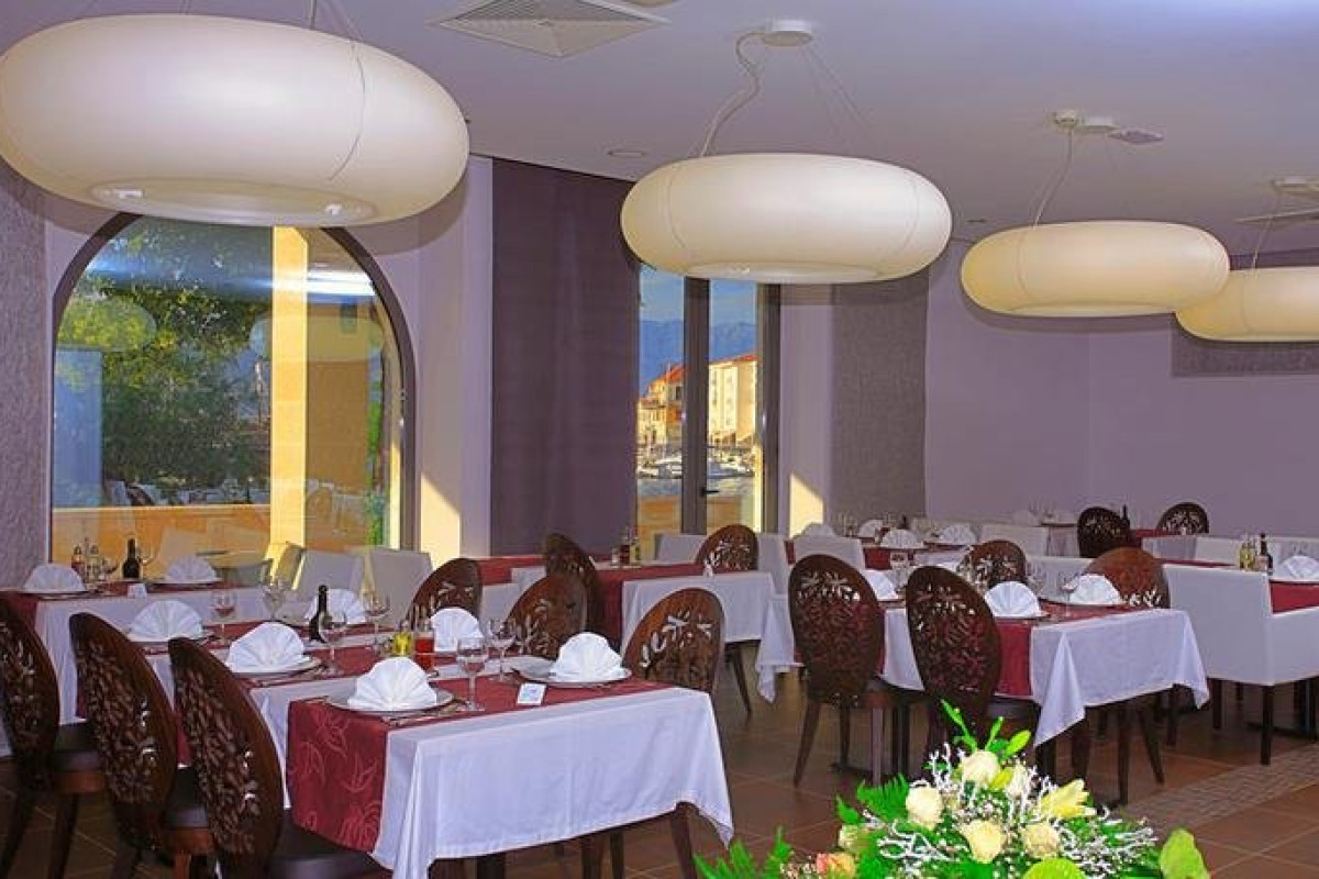 Hotel Lipa (Postira)