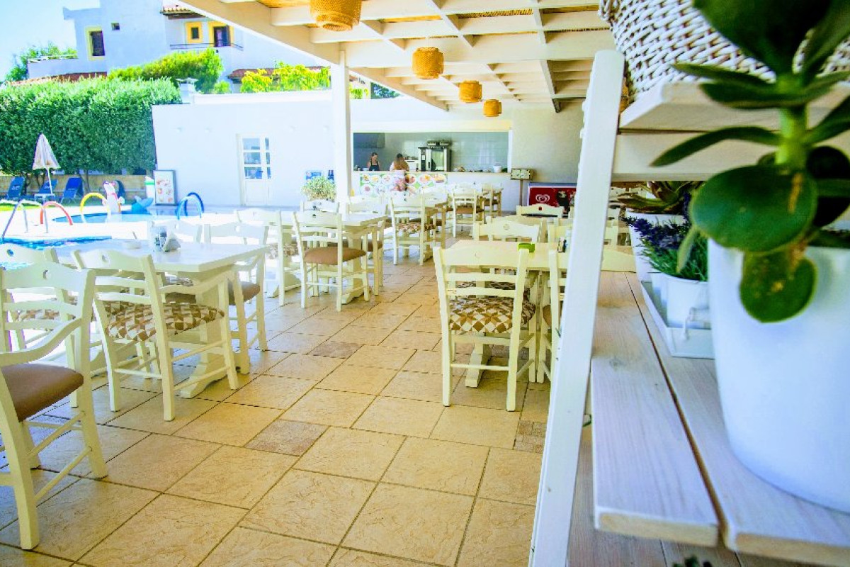Pela Sofia Apartments (Crete Altino)