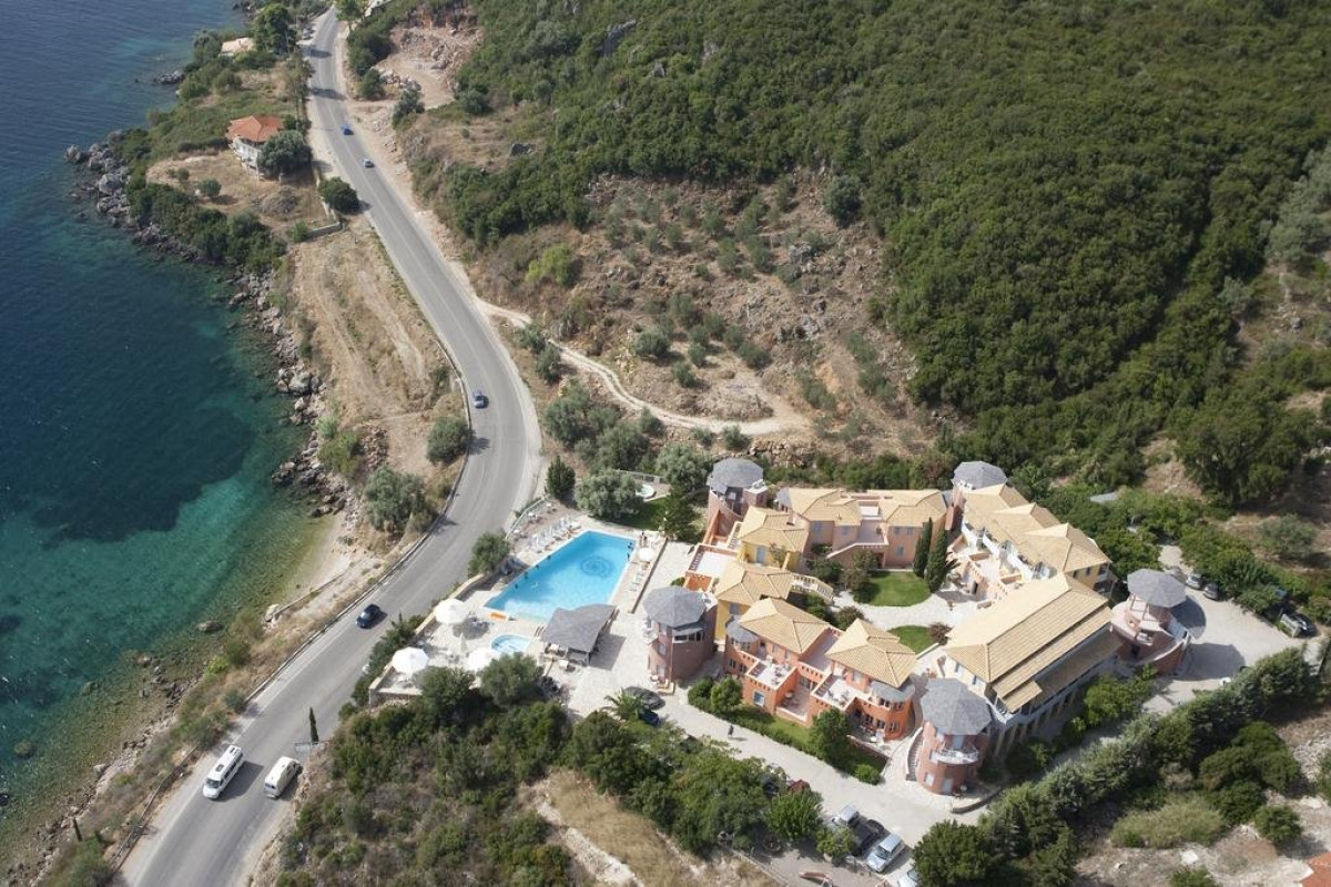 Red Tower Hotel (Nikiana)