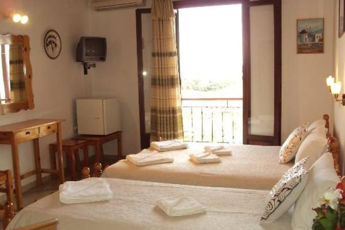 Nostos Hotel (Perigialion) (F)