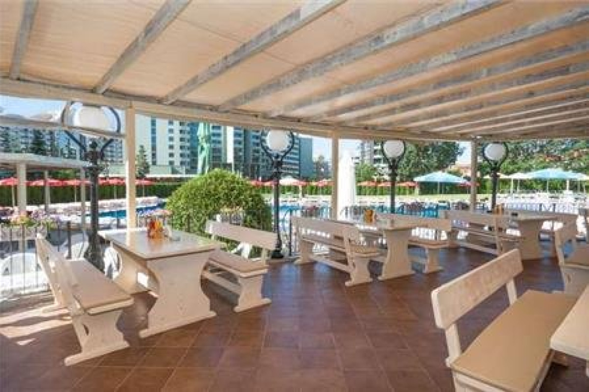 POSEIDON APARTHOTEL