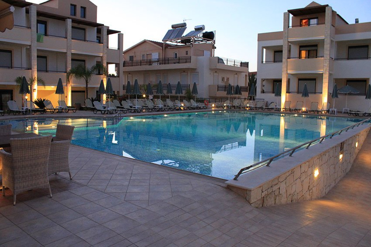 Creta Palm (K)