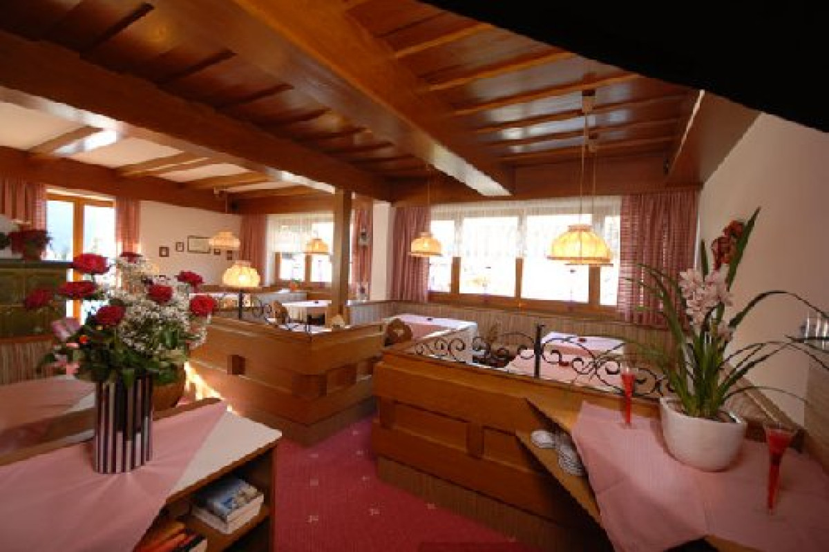 Pension Flora