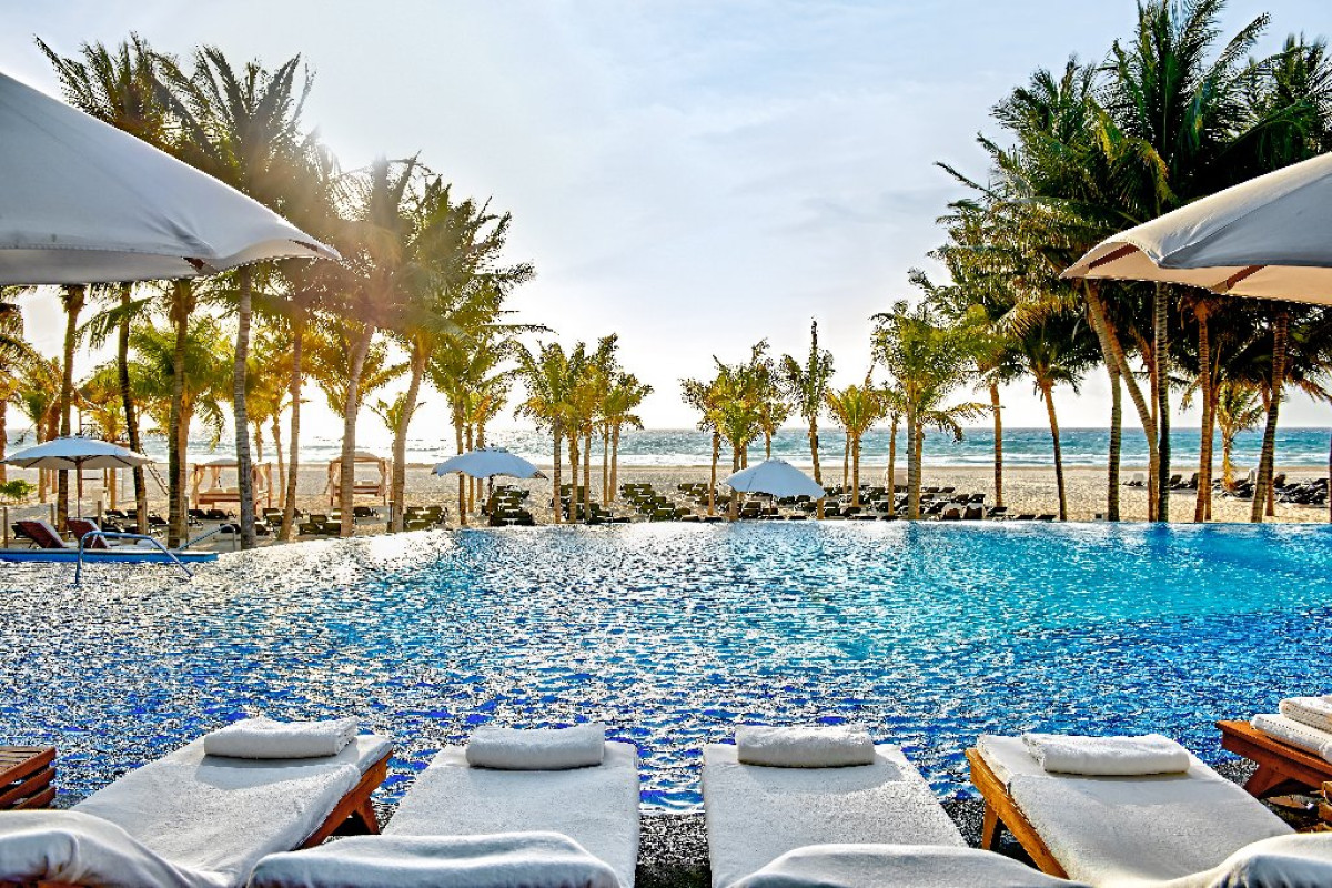 Royal Hideaway Playacar