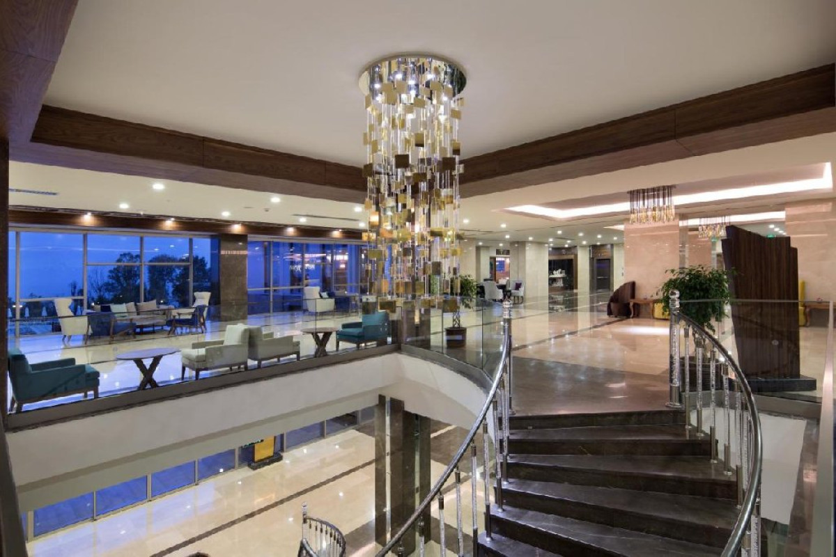 RAMADA HOTEL AND SUITES