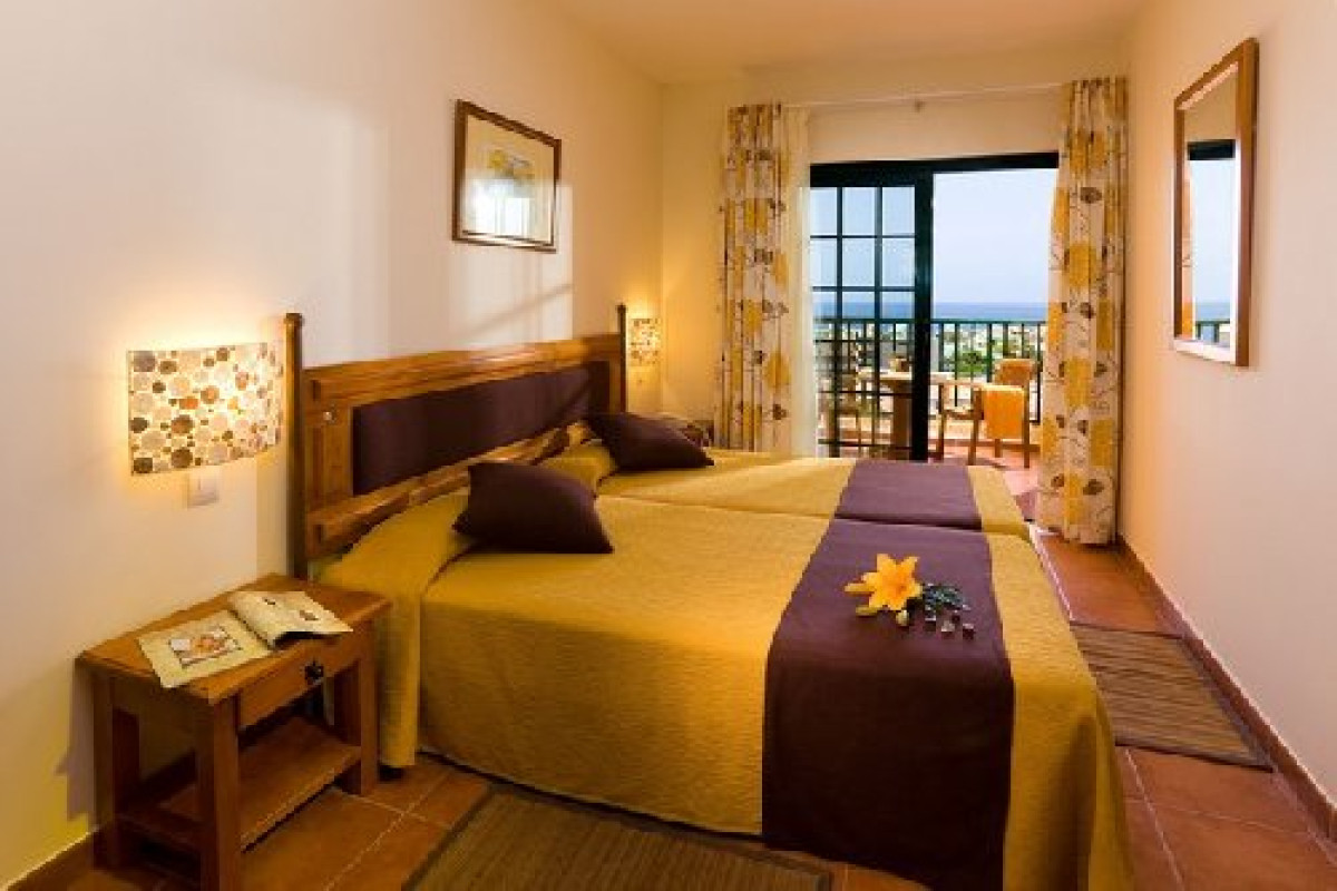 GF Isabel Family Hotel (S)