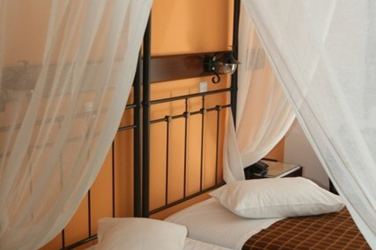 Adonis Hotel Apartments