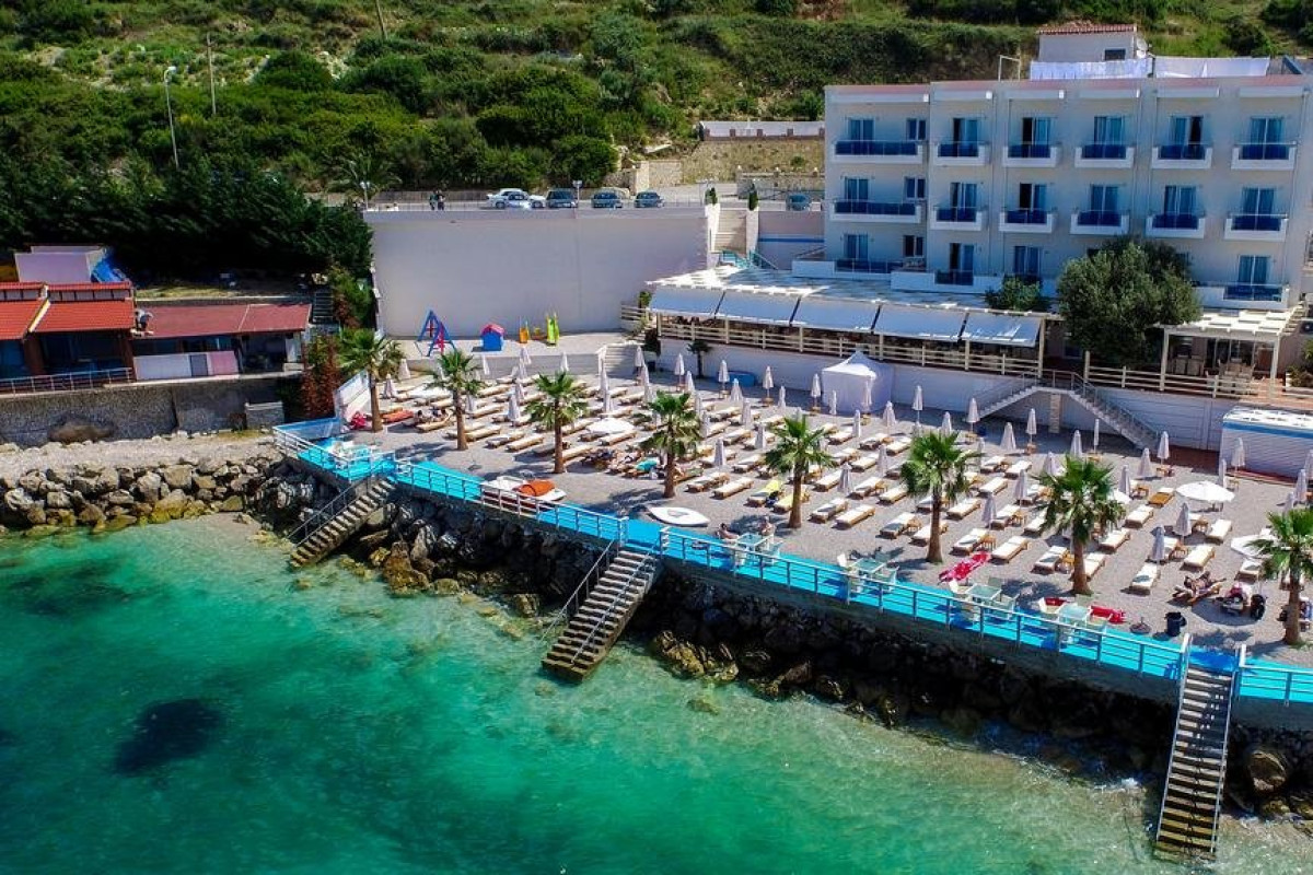 Coral Hotel (Radhime-Vlore)