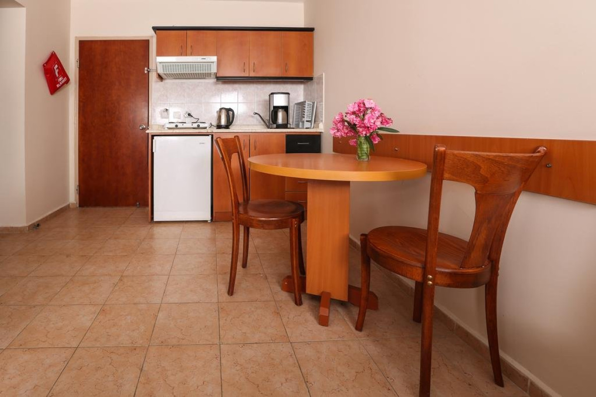TUNTAS FAMILY SUITES KUSADASI