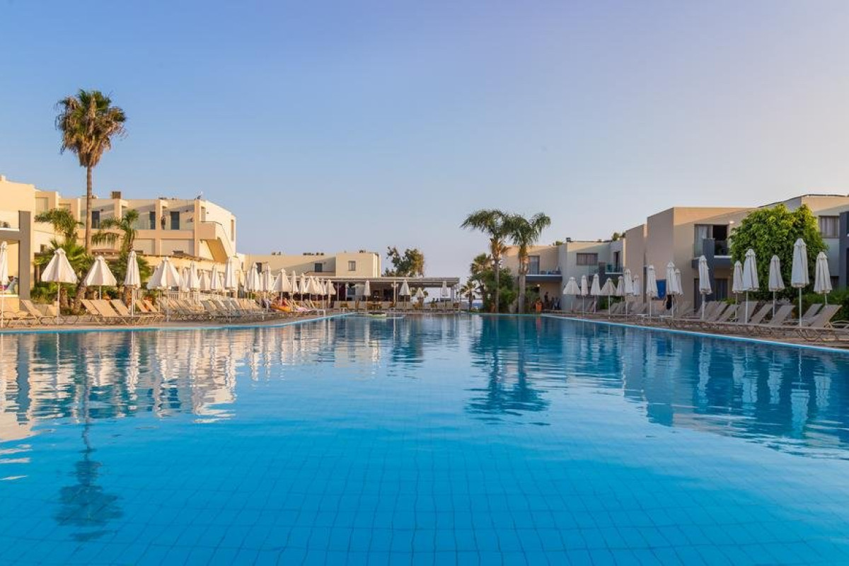Electra Holiday Village