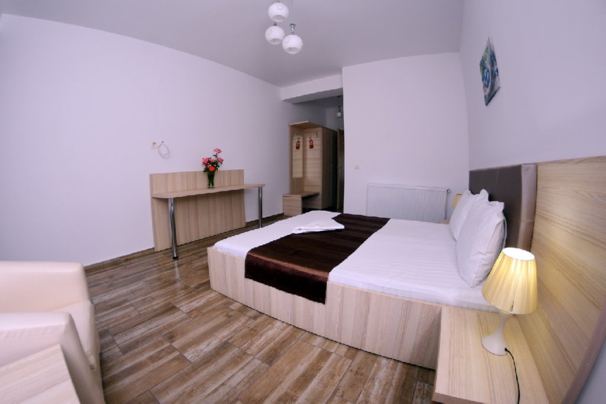 Q Hotel