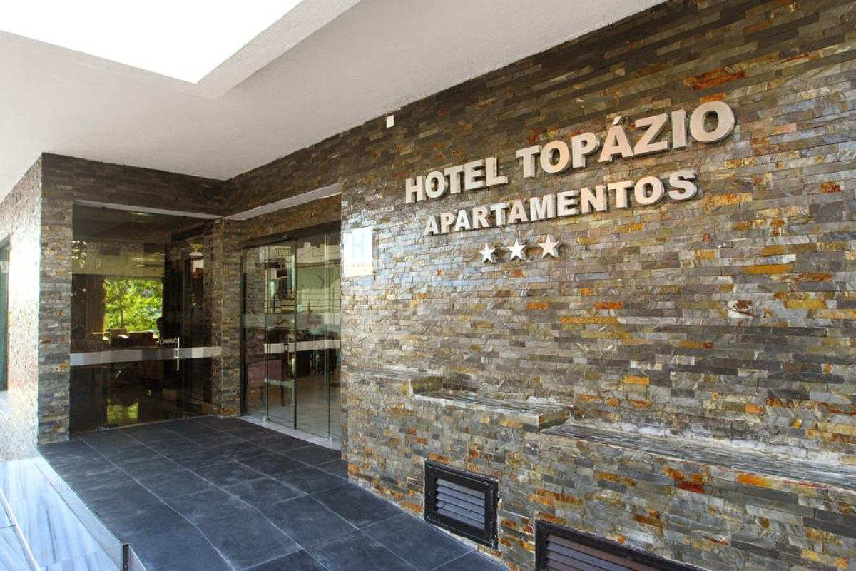 Topazio Mar Beach Hotel and Apartments