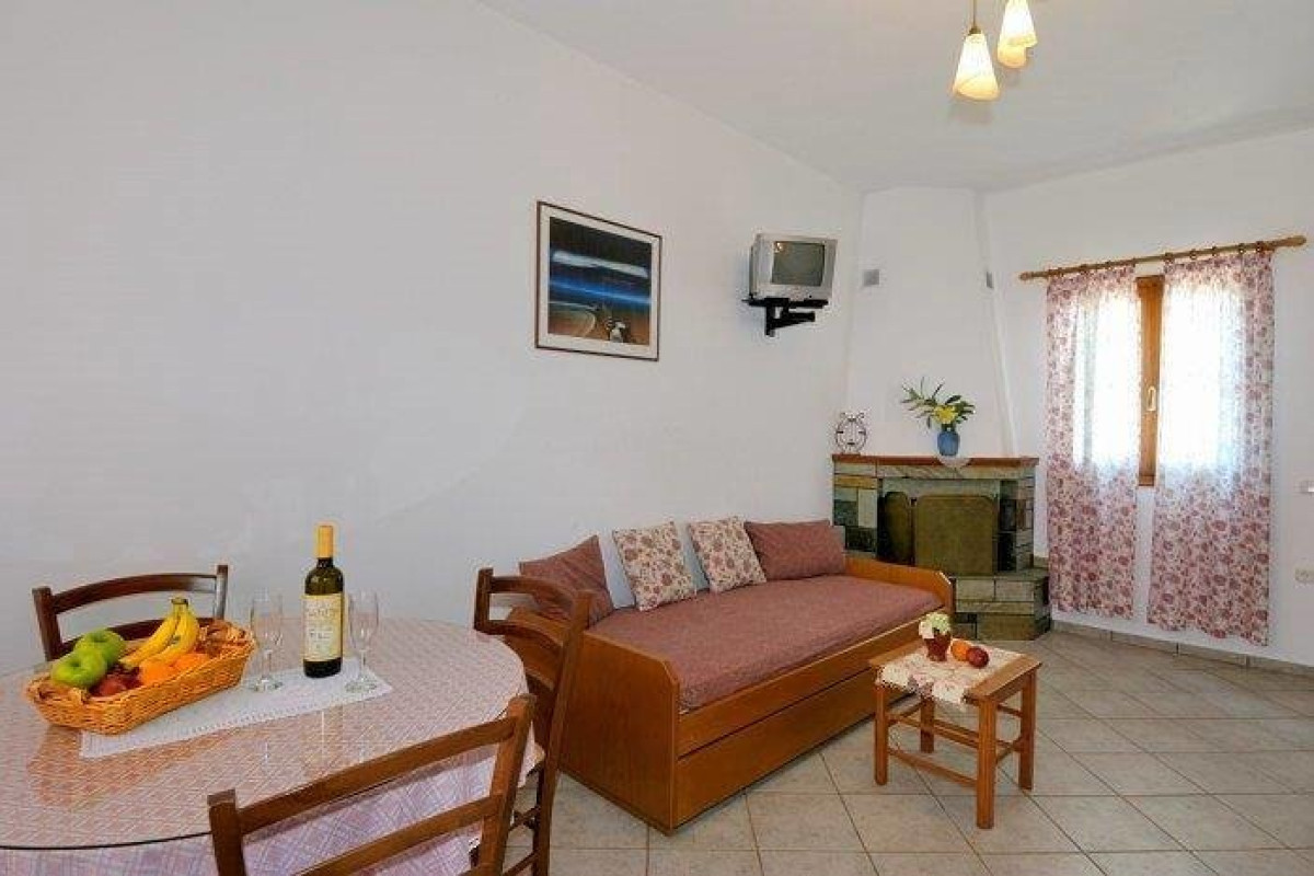 Charoula Studios and Maizonettes - Platanias