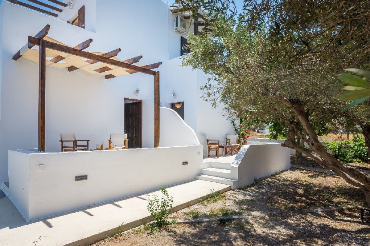 Takiss Rooms - Pollonia (Milos)
