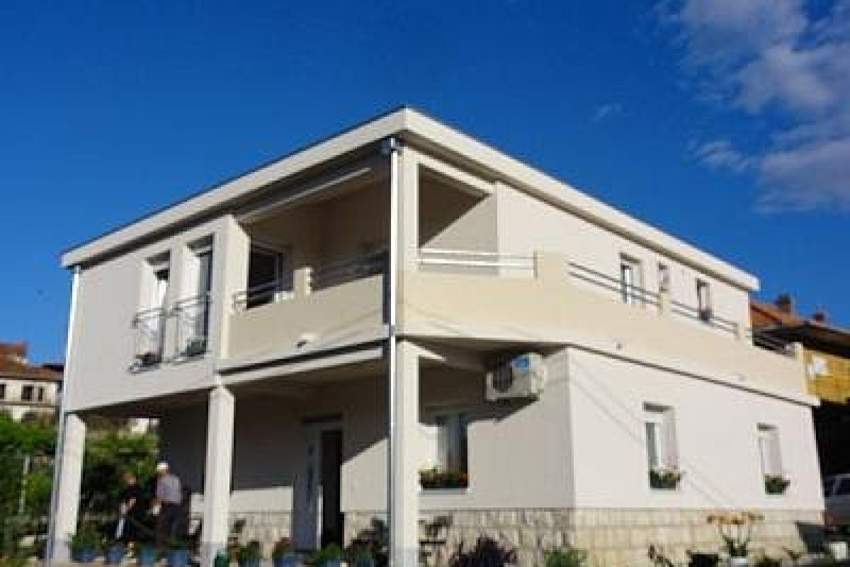 RATIMIR private apartment (Trogir)