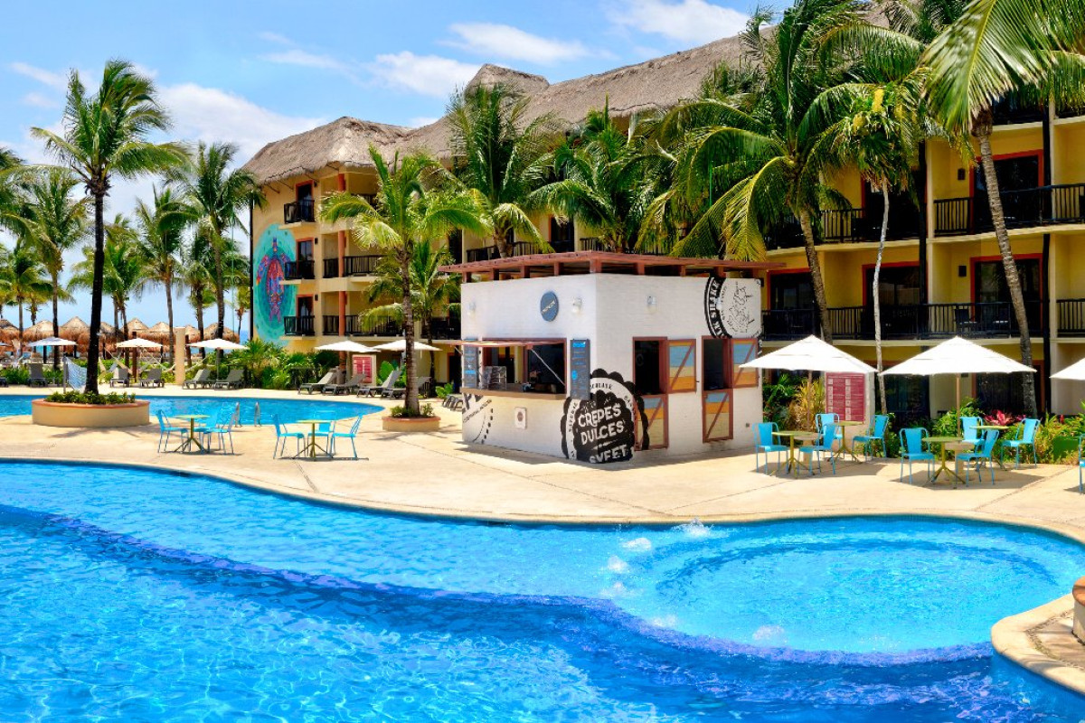 Catalonia Yucatan Beach