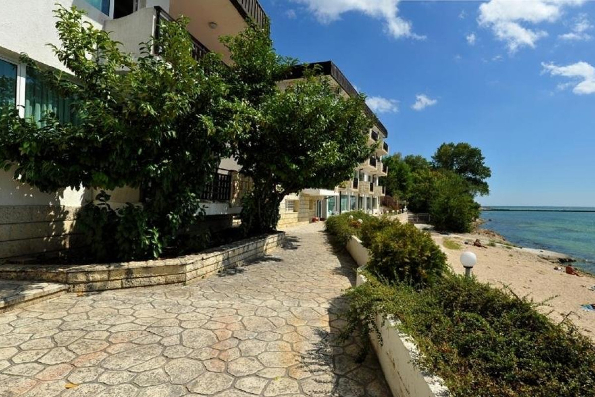 Oasis Hotel