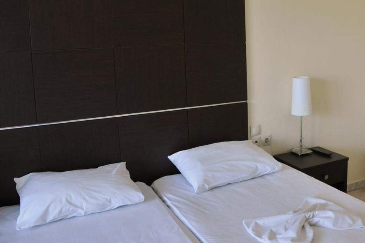 Sunrise Beach Hotel (Skala Rachoni)